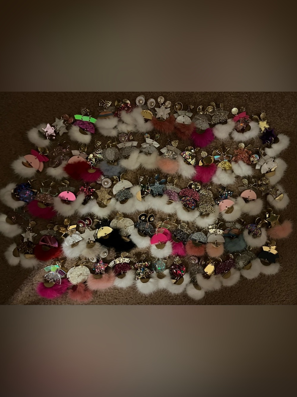 Taylor Shaye Design Earring Bundle!!
(All Feathers $ Fun!!)🤩